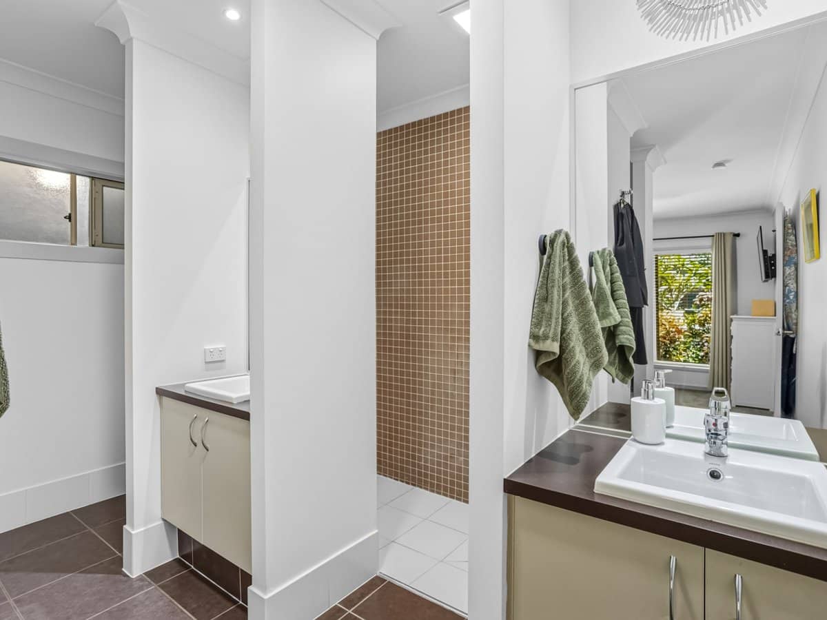 4 Lowe Court, MAUDSLAND - Thumbnail 9