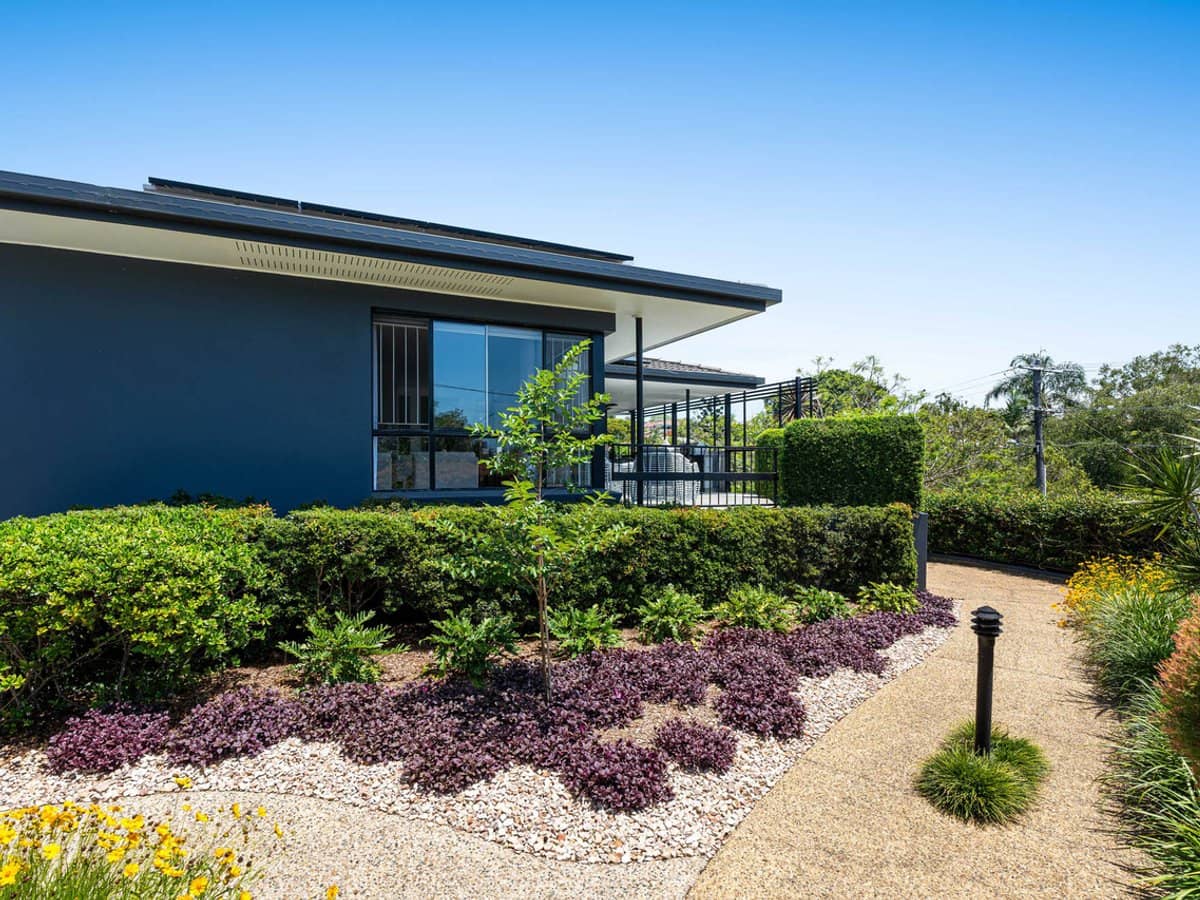 33 Rees Avenue, COORPAROO - Thumbnail 2