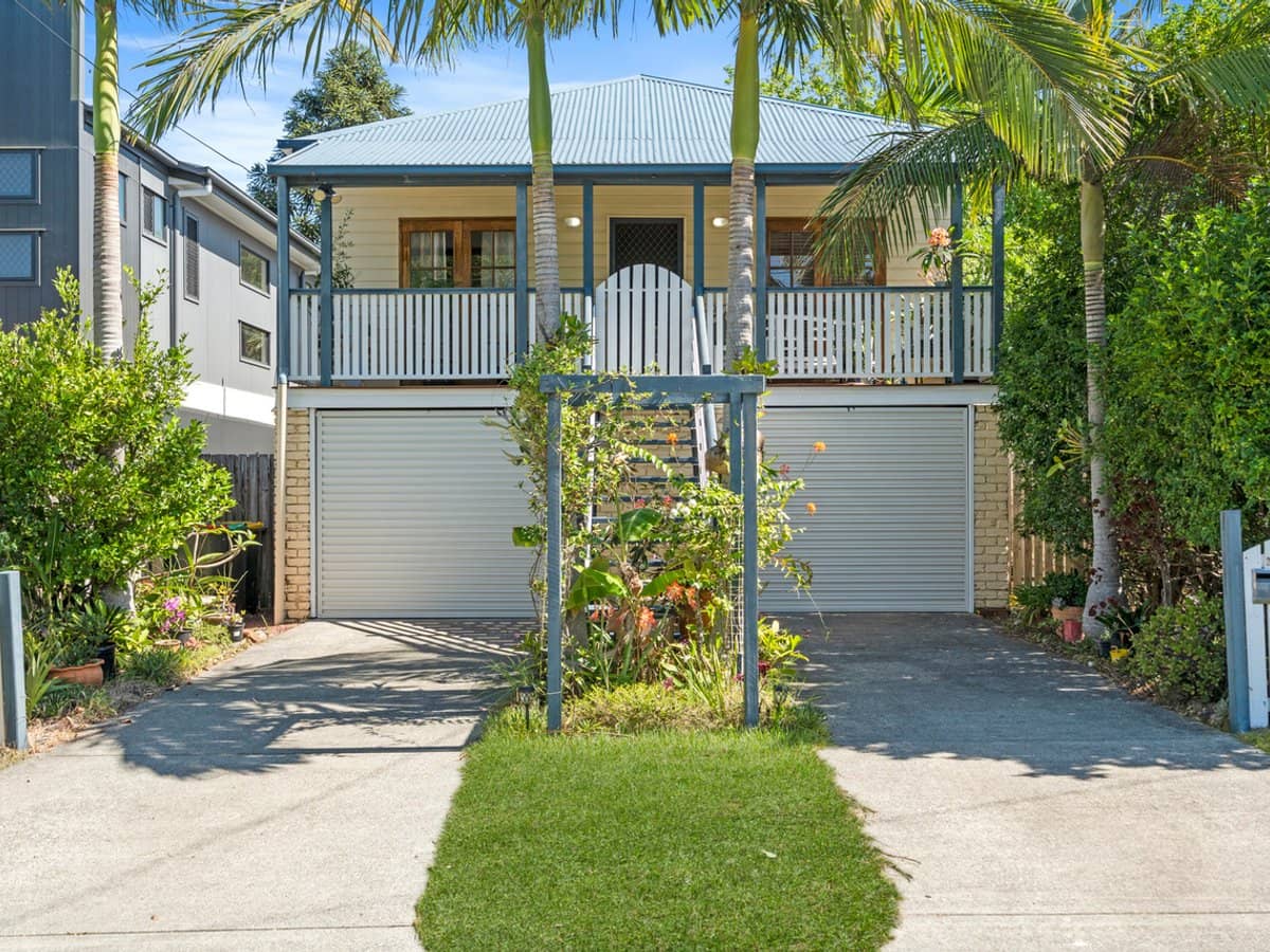 34 Radius Street, WYNNUM - Thumbnail 1