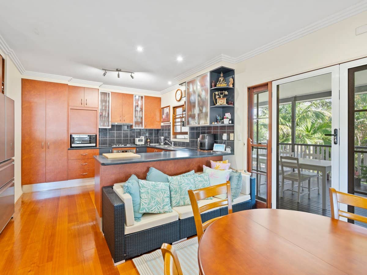 34 Radius Street, WYNNUM - Thumbnail 5