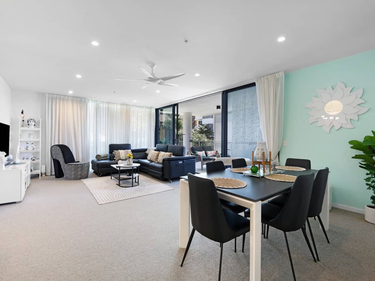 72 the Esplanade, Burleigh Heads - Thumbnail 6