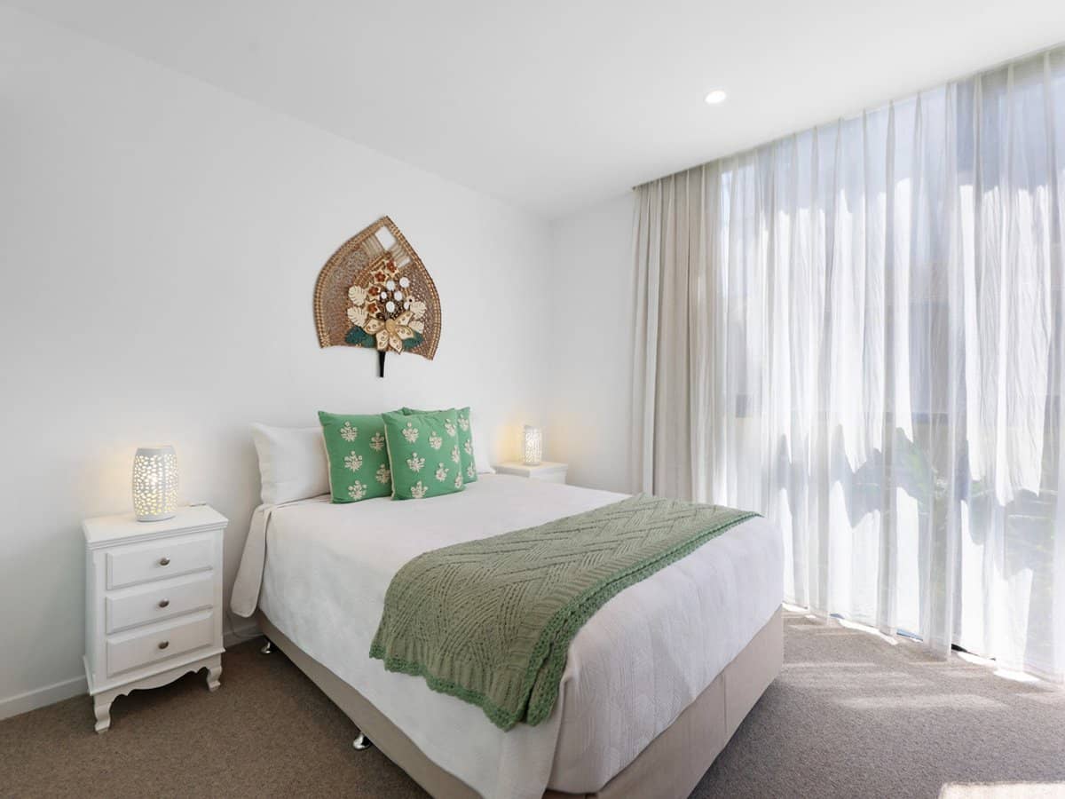 72 the Esplanade, Burleigh Heads - Thumbnail 16