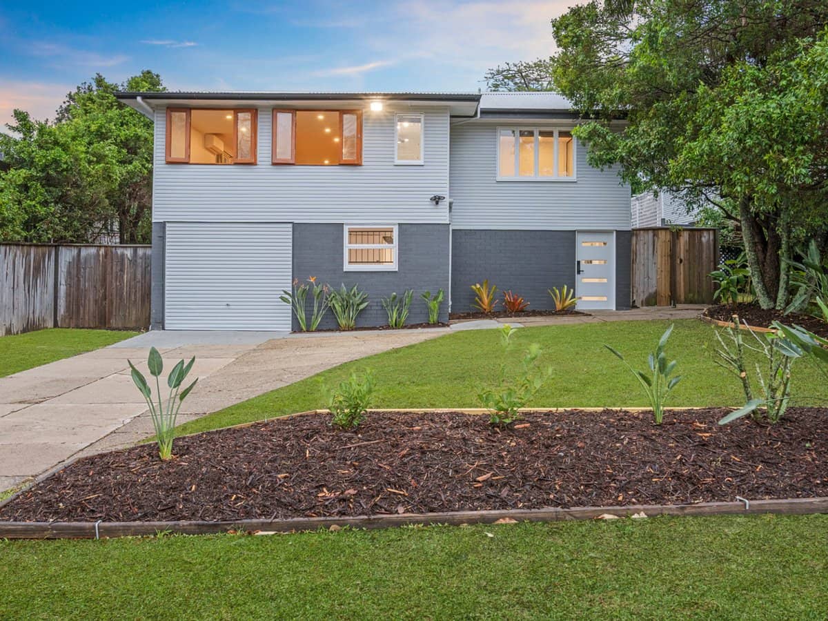 61 Greta Street, MANLY WEST - Thumbnail 1