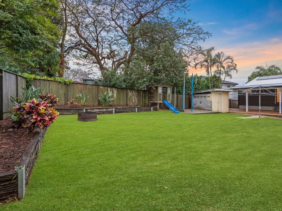 61 Greta Street, MANLY WEST - Thumbnail 6