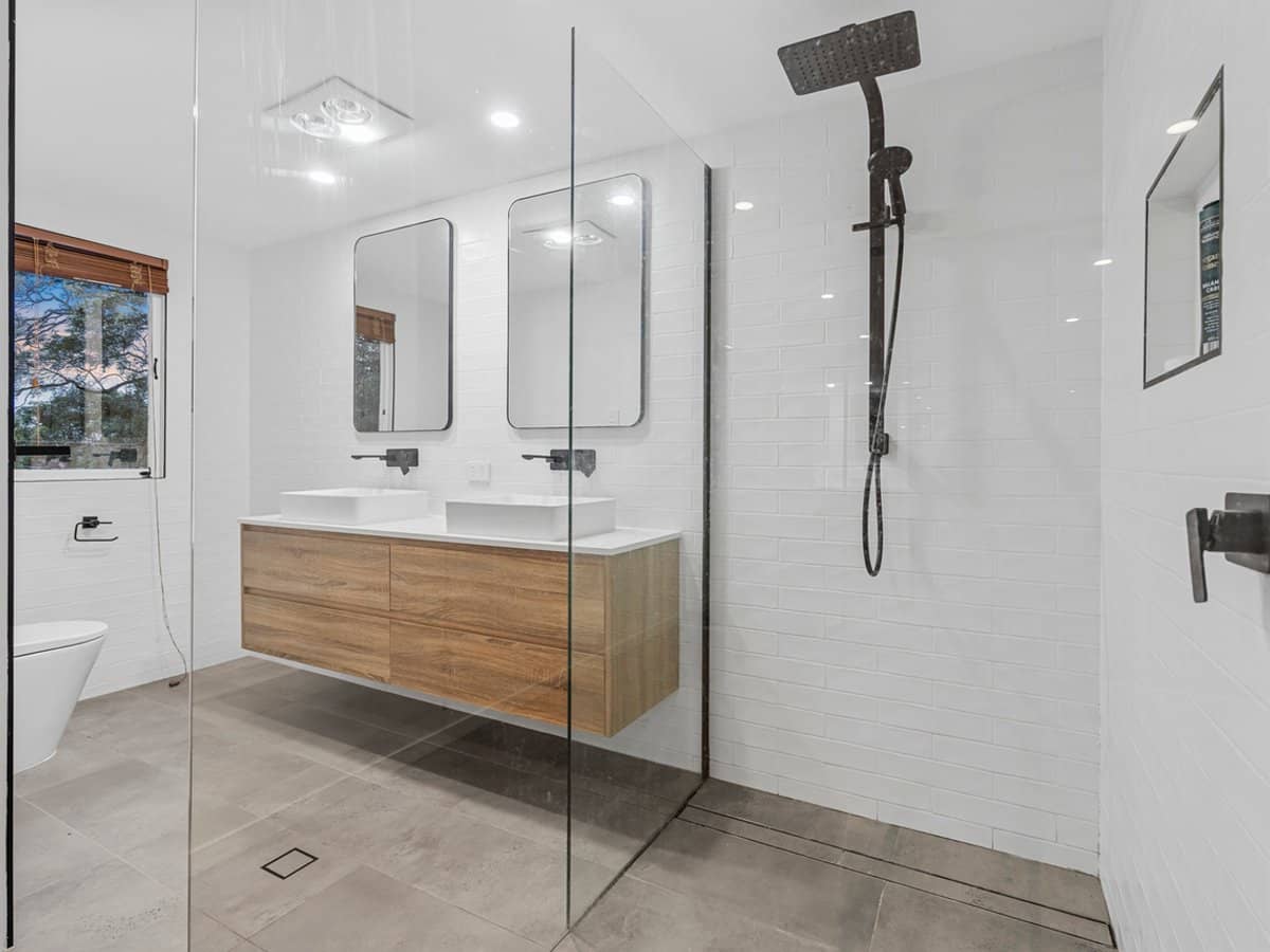 61 Greta Street, MANLY WEST - Thumbnail 9