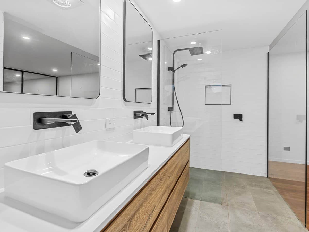 61 Greta Street, MANLY WEST - Thumbnail 10