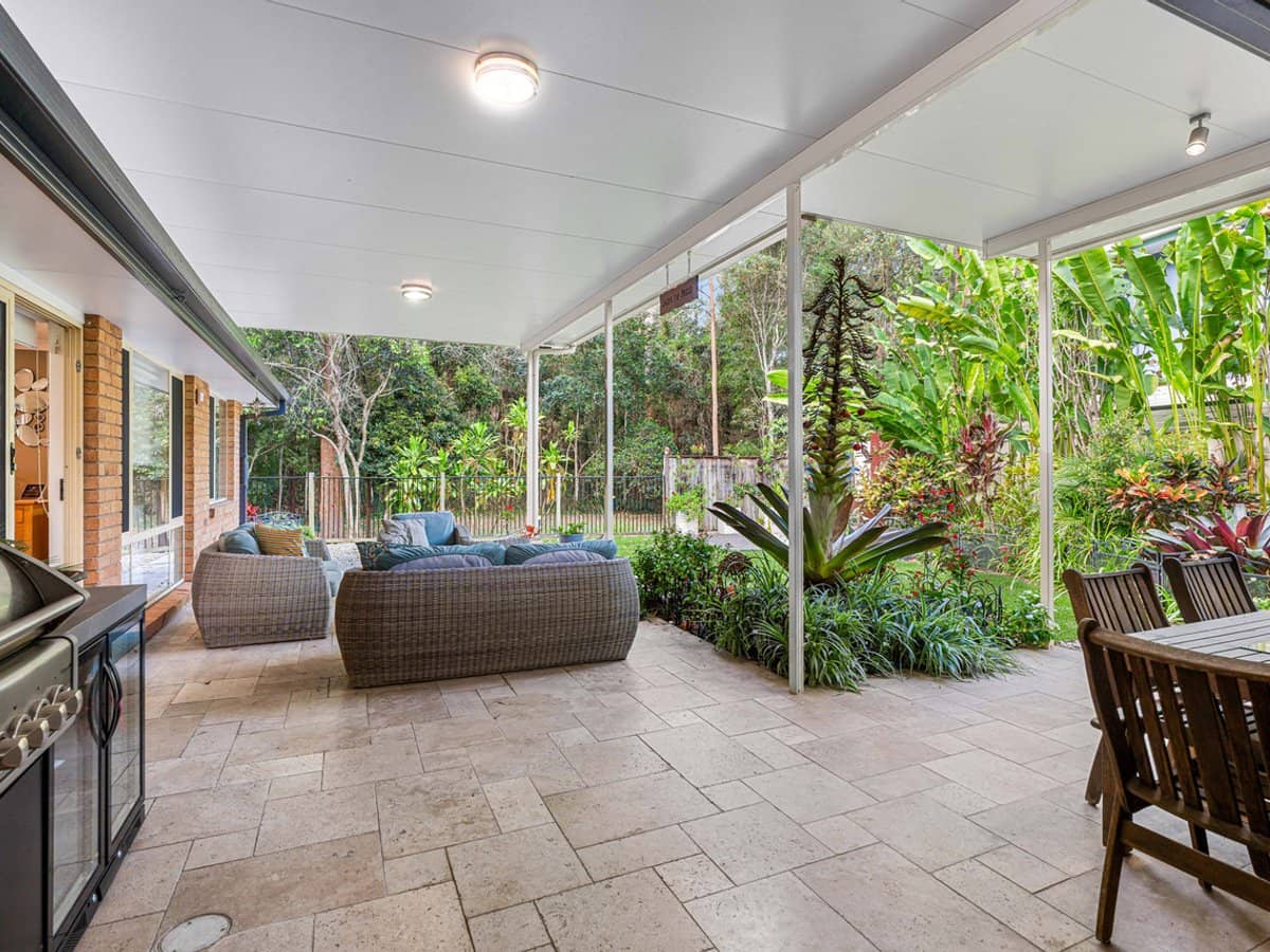 39 Olivia Drive, CARINA HEIGHTS - Thumbnail 9