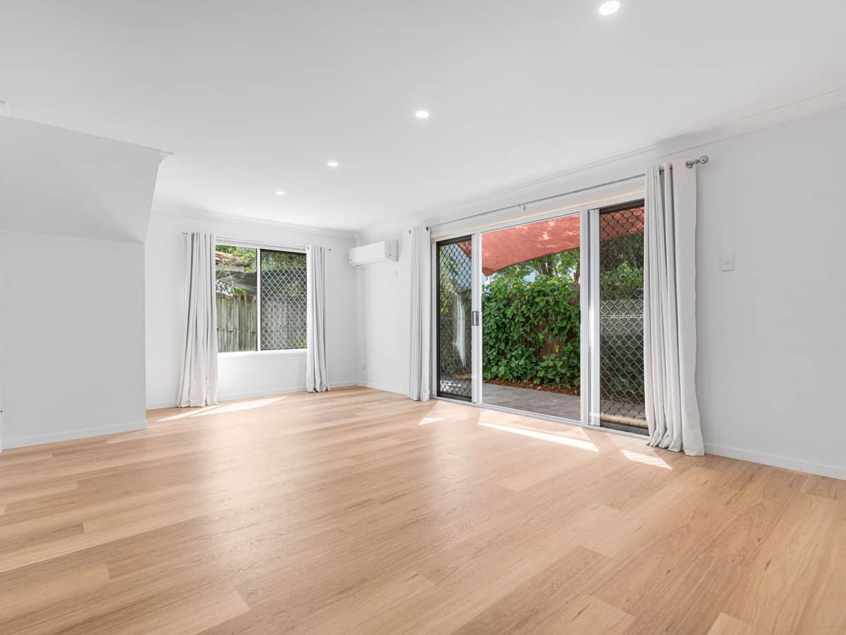 83 Dibar Street, WYNNUM - Thumbnail 3