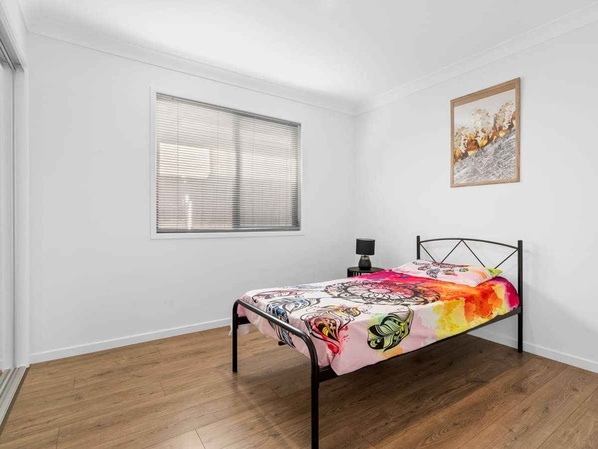 19 Waterhousia Crescent, BIRKDALE - Thumbnail 16