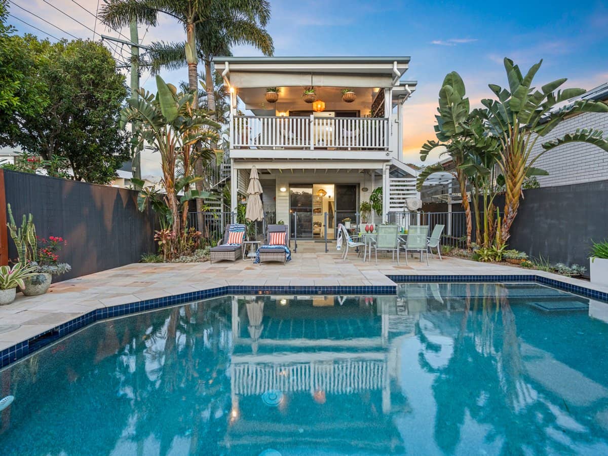 41 Arnold Street, MANLY - Thumbnail 1