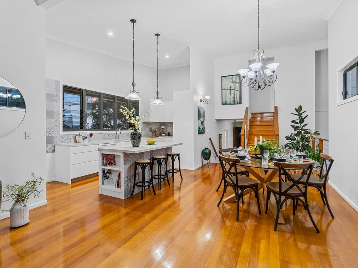 41 Arnold Street, MANLY - Thumbnail 12