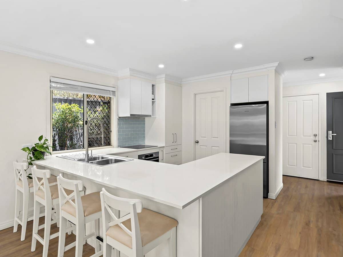 105 Kirkland Avenue, COORPAROO - Thumbnail 4