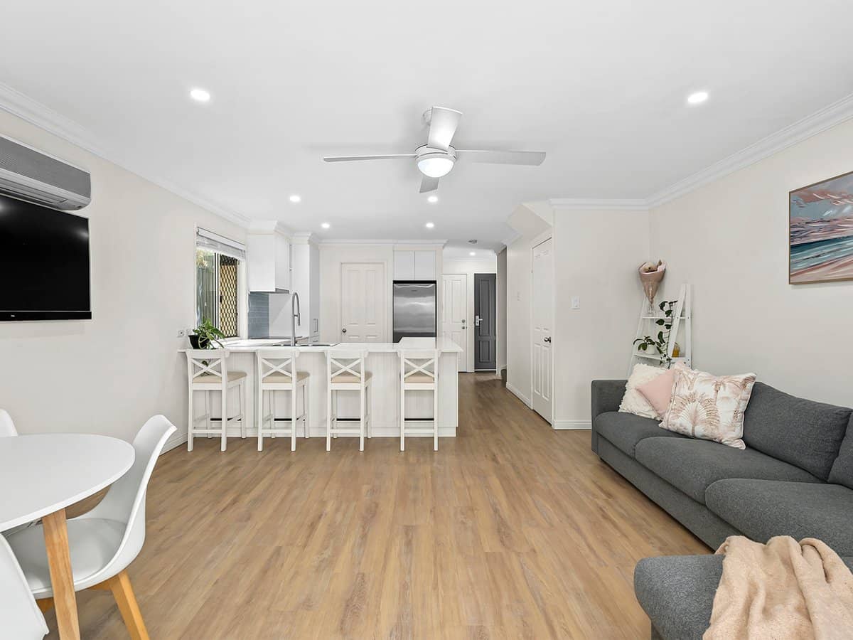 105 Kirkland Avenue, COORPAROO - Thumbnail 7