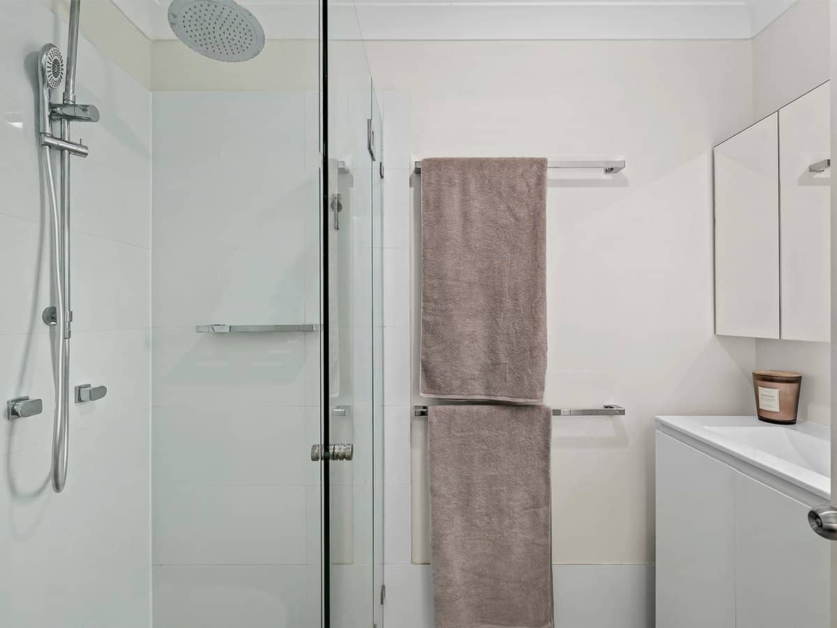 105 Kirkland Avenue, COORPAROO - Thumbnail 12