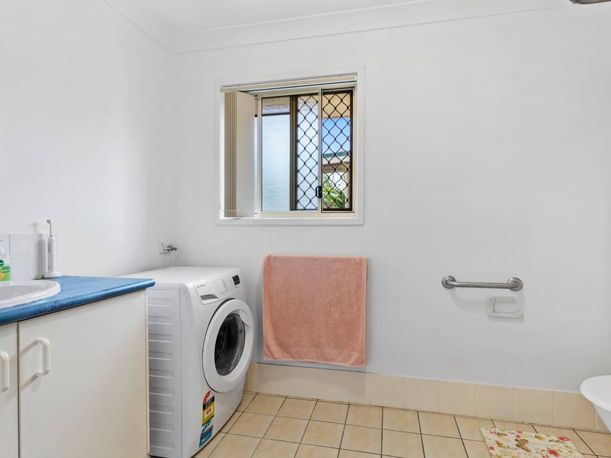 10 Winani Street, SLACKS CREEK - Thumbnail 8