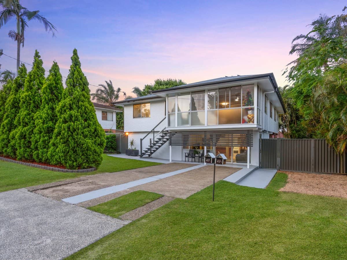 47 Macarthur Crescent, SLACKS CREEK - Thumbnail 1