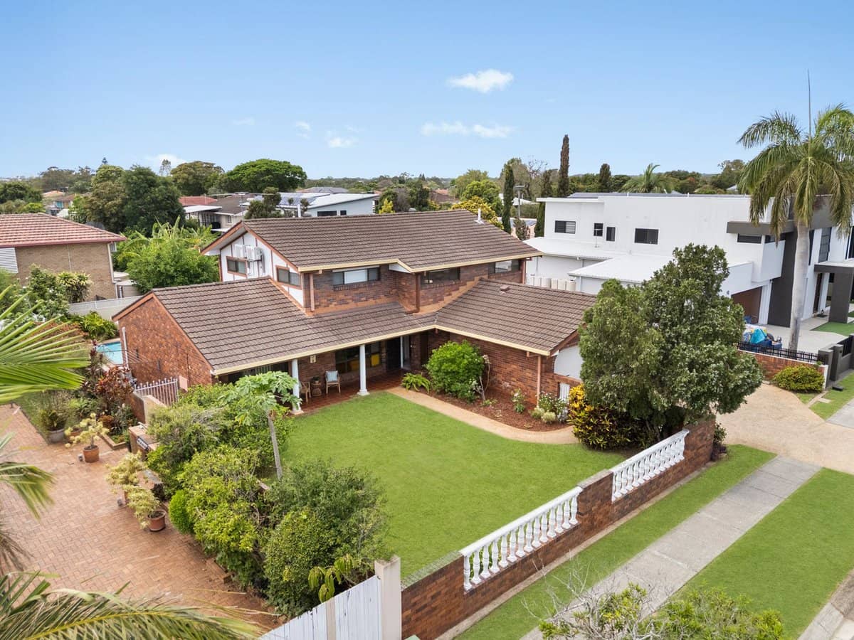 4 Whitehall Street, MACGREGOR - Thumbnail 1