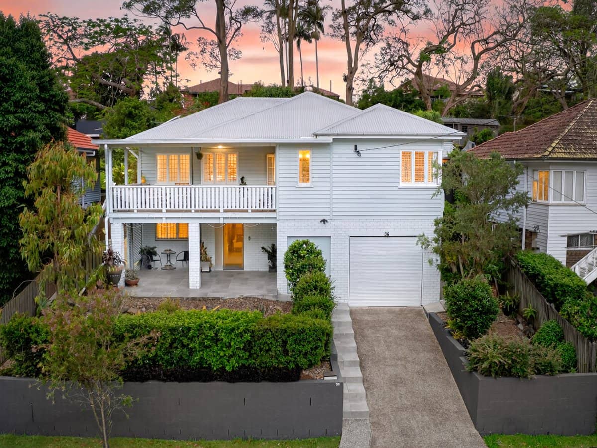 36 Coonara Street, HOLLAND PARK - Thumbnail 1