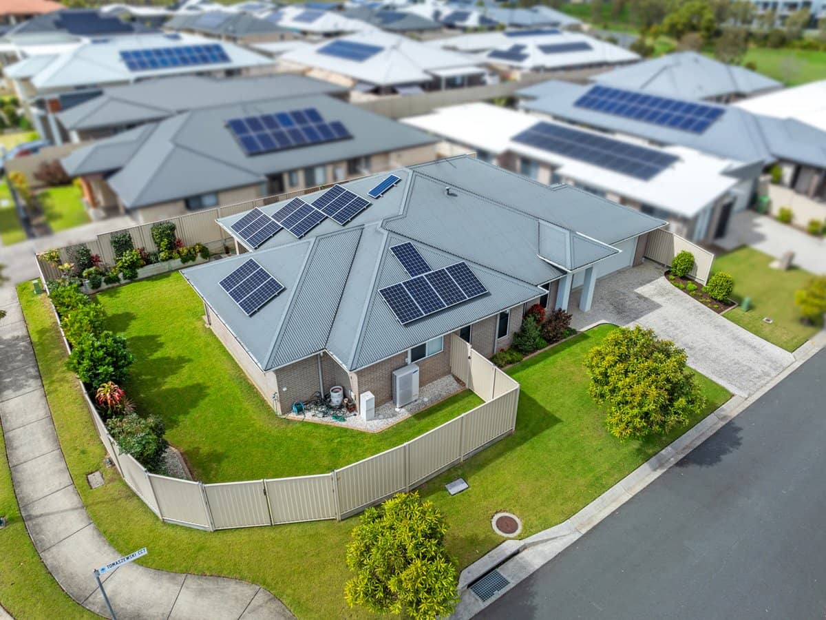 27 Babiana Street, ALEXANDRA HILLS - Thumbnail 1