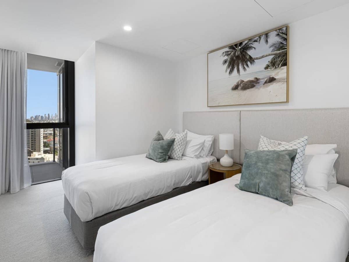 1969 Gold Coast Highway, Burleigh Heads - Thumbnail 9