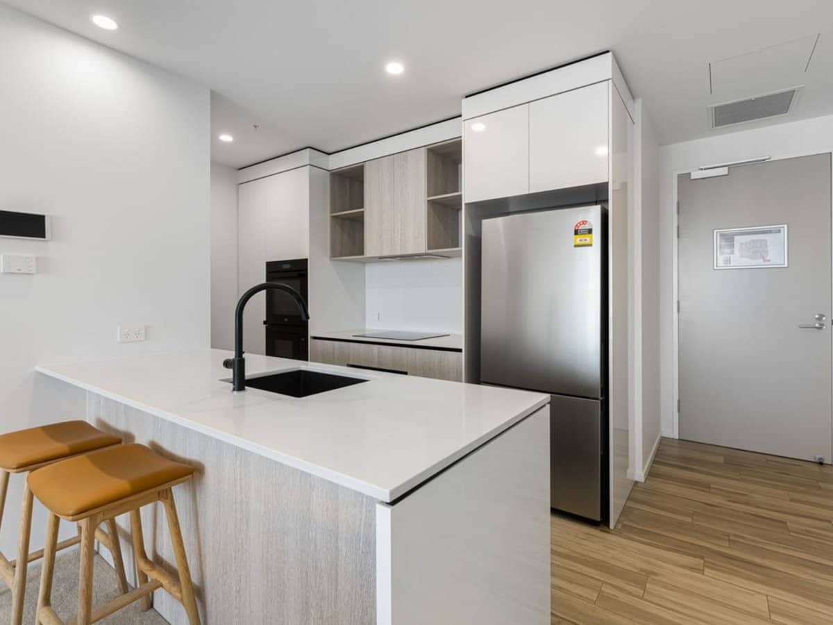 1969 Gold Coast Highway, Burleigh Heads - Thumbnail 3