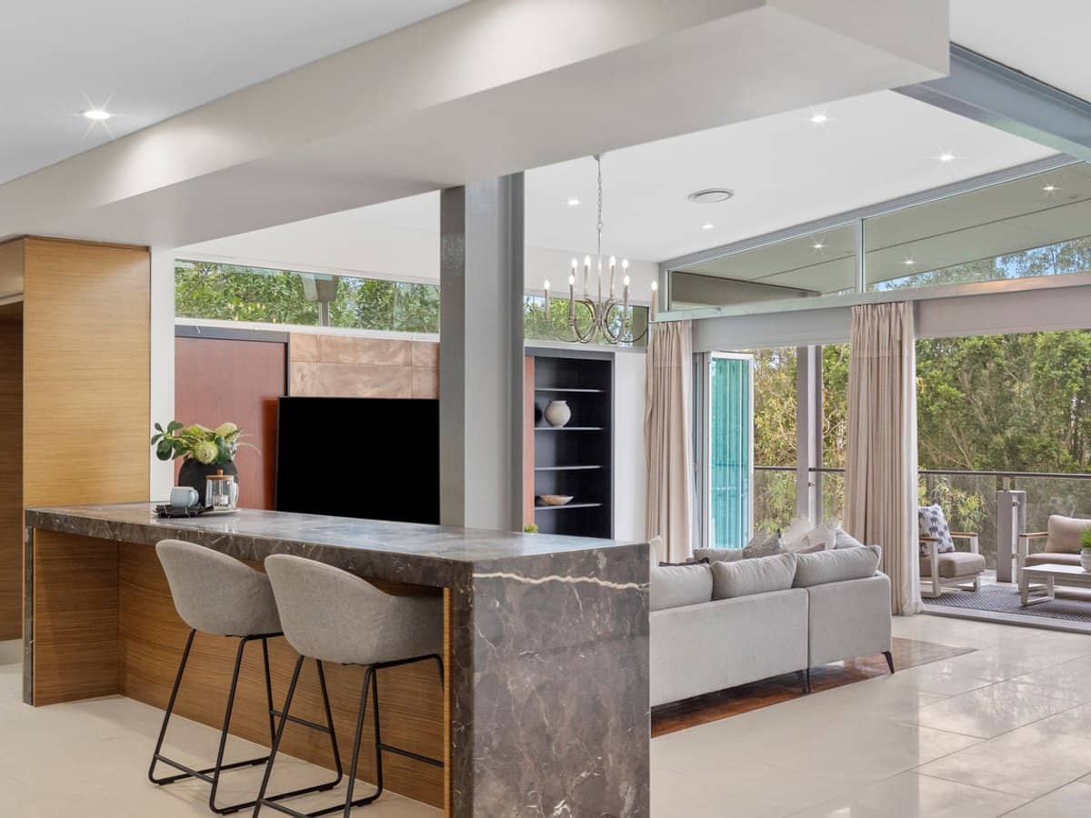 28 Staveley Close, SINNAMON PARK - Thumbnail 4