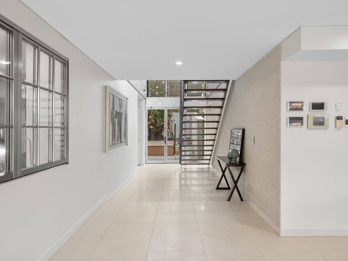 28 Staveley Close, SINNAMON PARK - Thumbnail 8