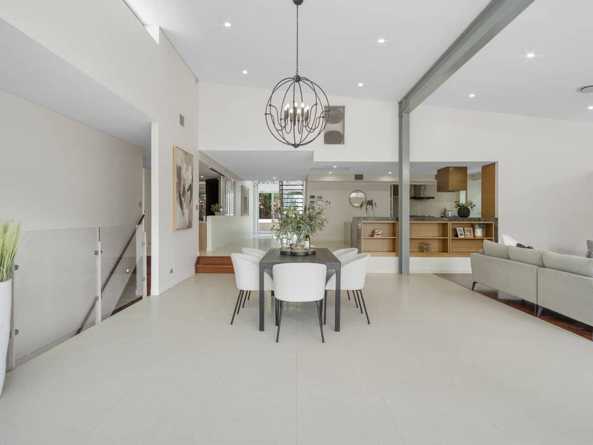 28 Staveley Close, SINNAMON PARK - Thumbnail 10