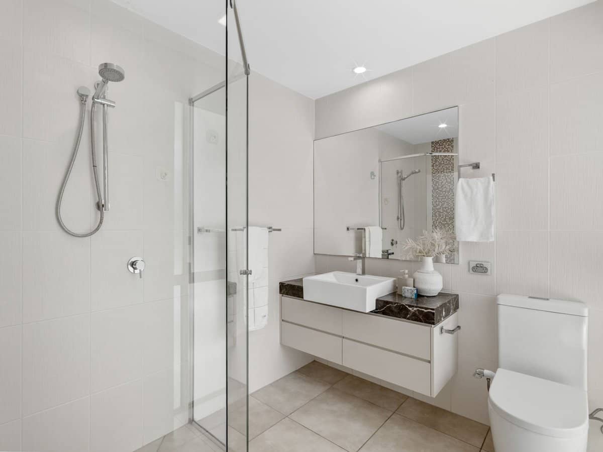 28 Staveley Close, SINNAMON PARK - Thumbnail 23