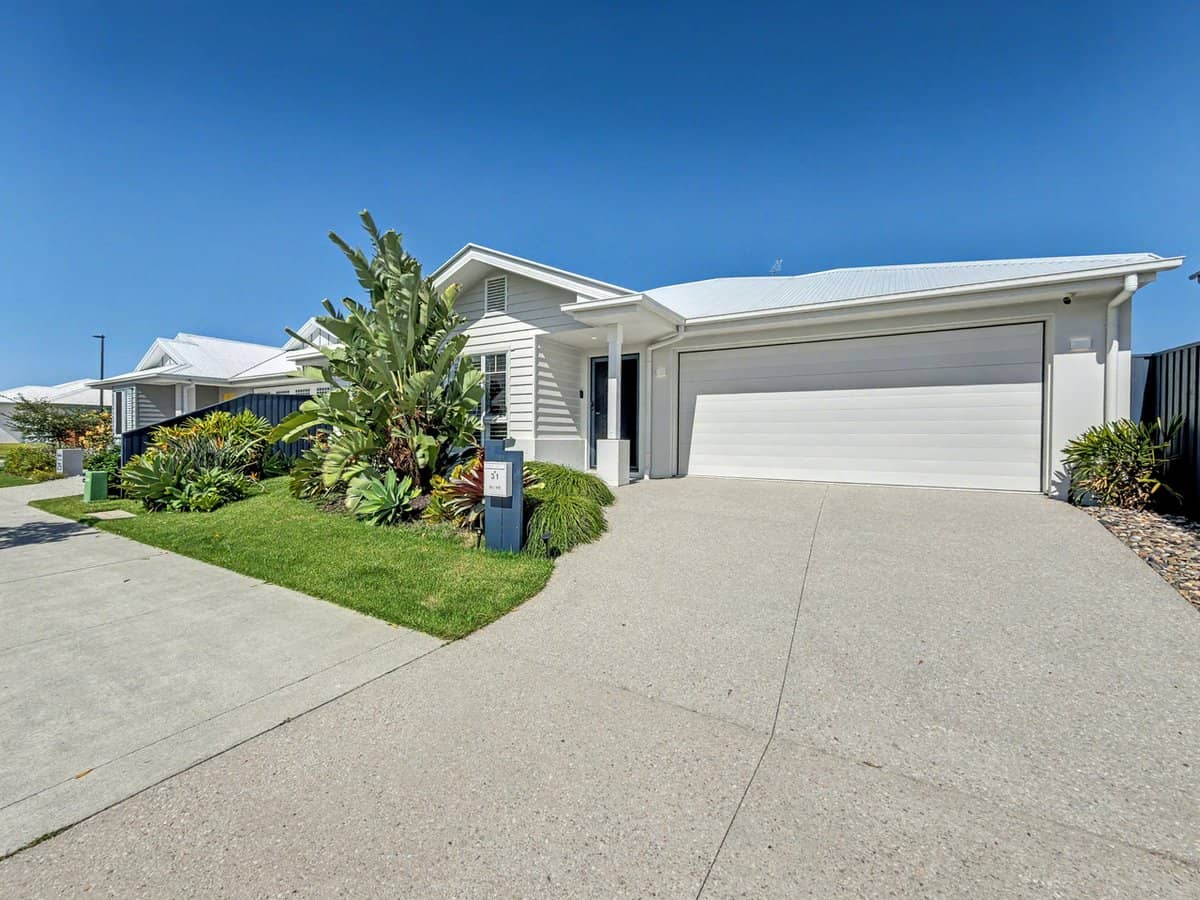 31 Olive Street, PALMVIEW - Thumbnail 1
