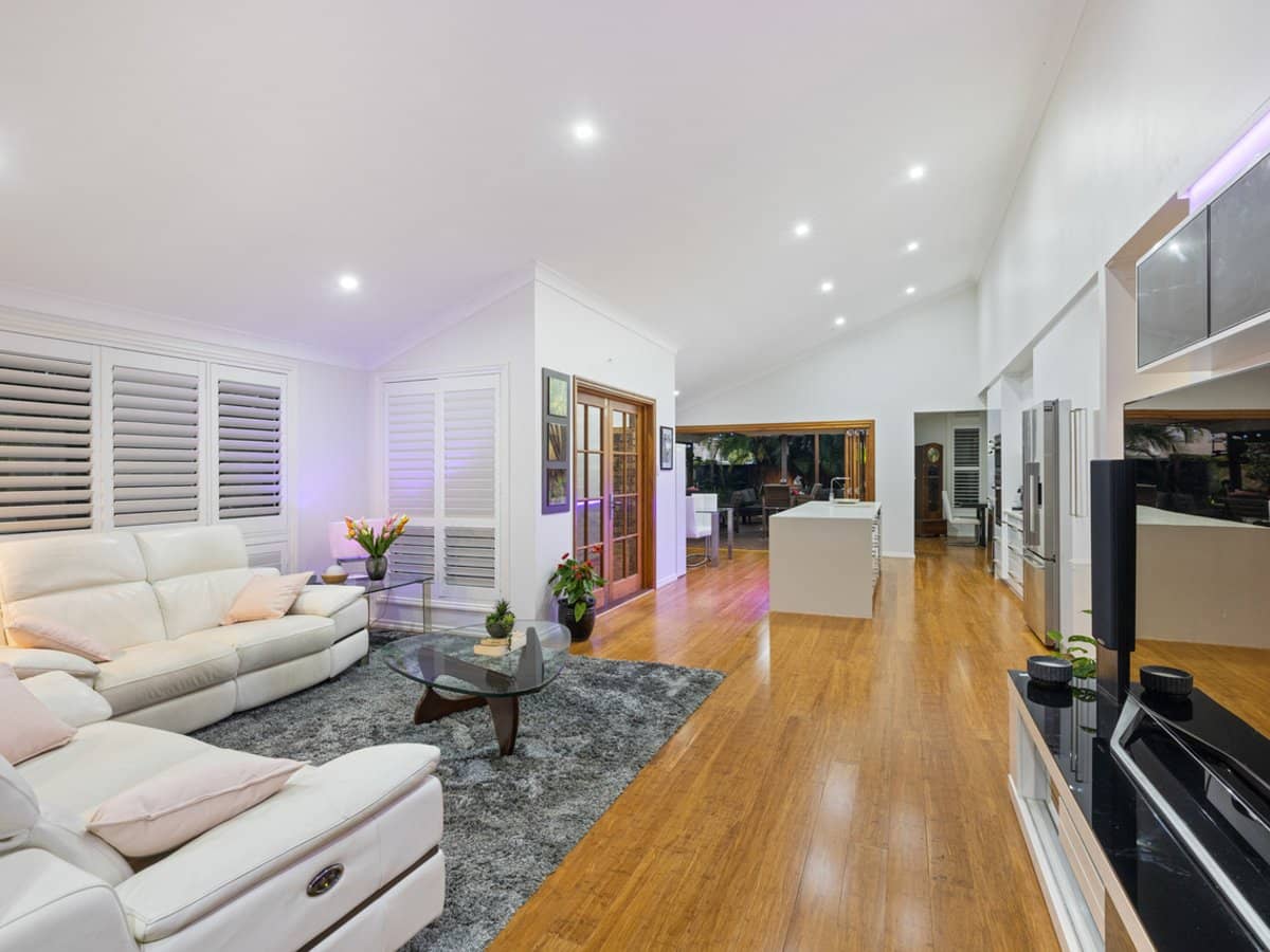 21-22 Harrogate Terrace, BIRKDALE - Thumbnail 1