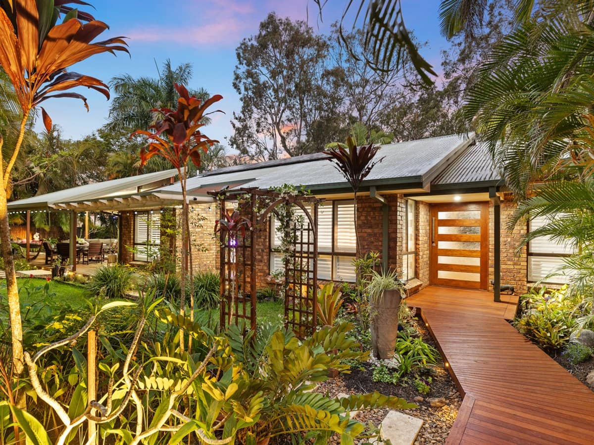 21-22 Harrogate Terrace, BIRKDALE - Thumbnail 6