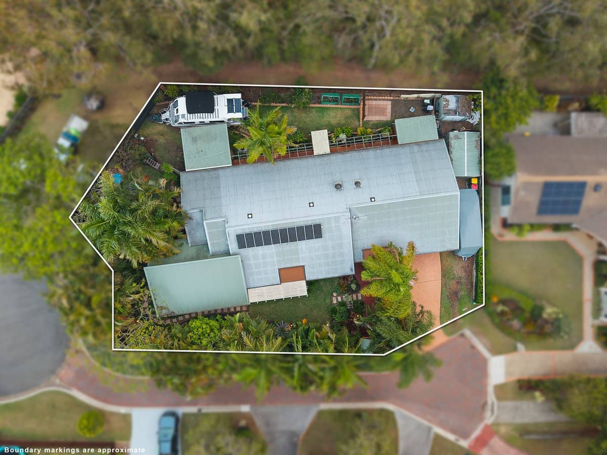 21-22 Harrogate Terrace, BIRKDALE - Thumbnail 9