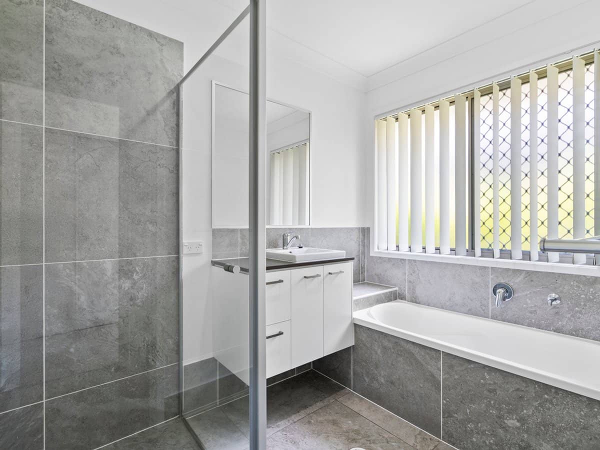 148 Bankswood Drive, REDLAND BAY - Thumbnail 15