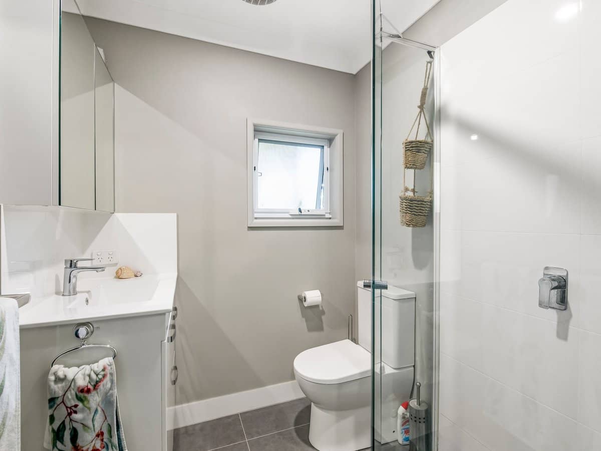 19 Aegean Street, WATERFORD WEST - Thumbnail 8