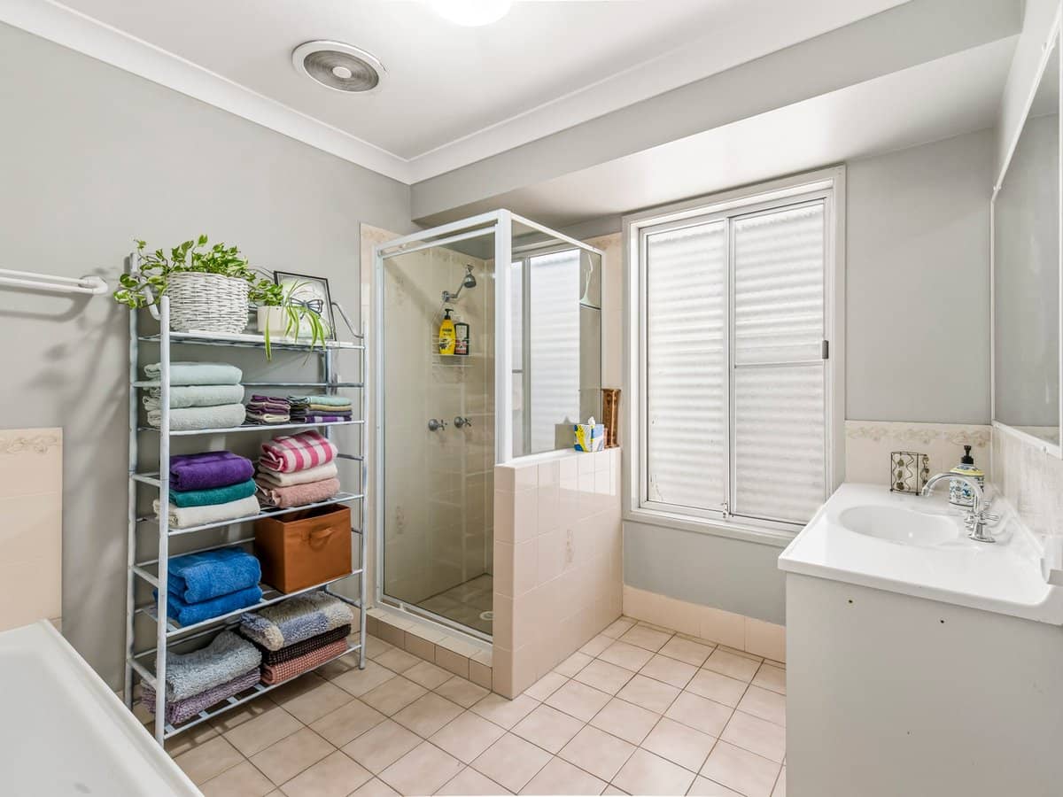 19 Aegean Street, WATERFORD WEST - Thumbnail 11