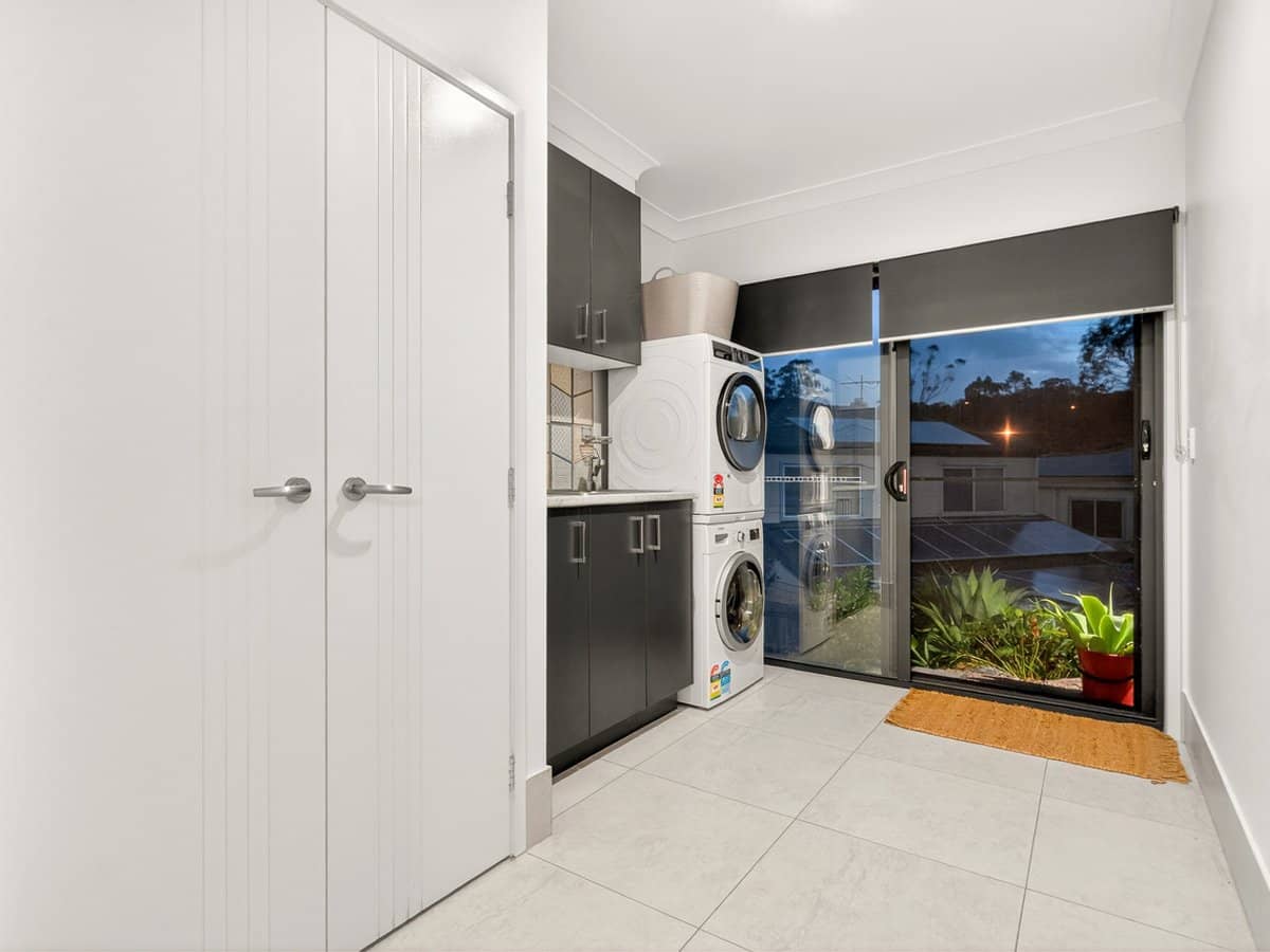 22 Mizen Place, HOLLAND PARK WEST - Thumbnail 12