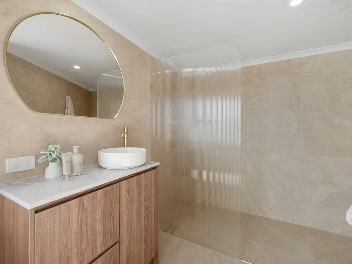 8 Paradise Parade, PARADISE POINT - Thumbnail 15