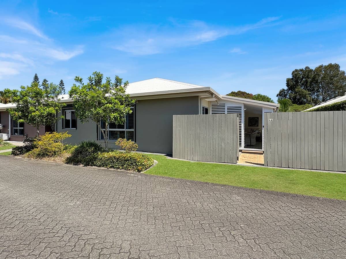 2 Grand Parade, KAWANA ISLAND - Thumbnail 8