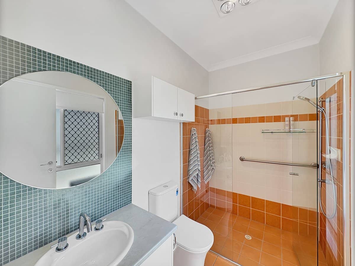 2 Grand Parade, KAWANA ISLAND - Thumbnail 16