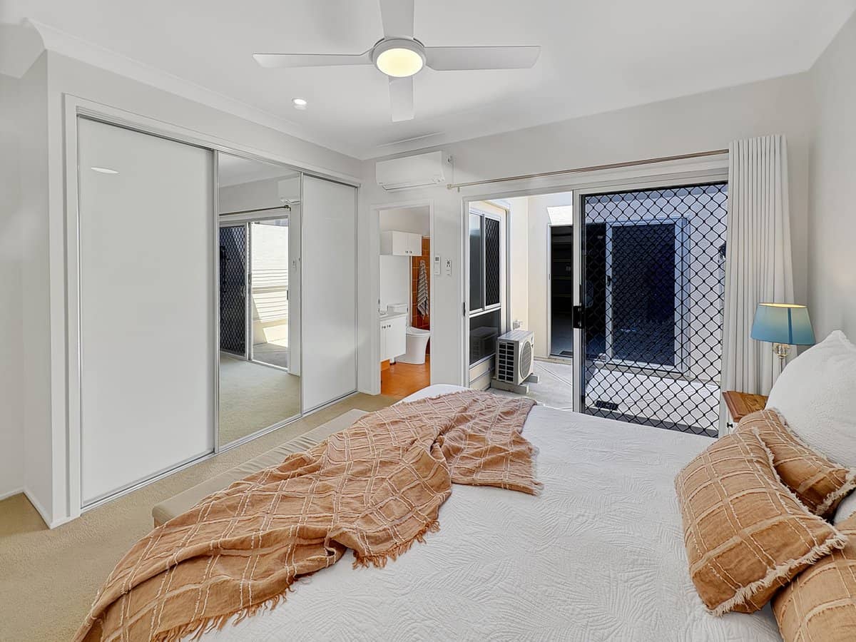 2 Grand Parade, KAWANA ISLAND - Thumbnail 17