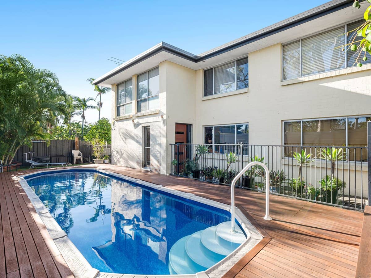 2 Lunga Street, CARINA - Thumbnail 2