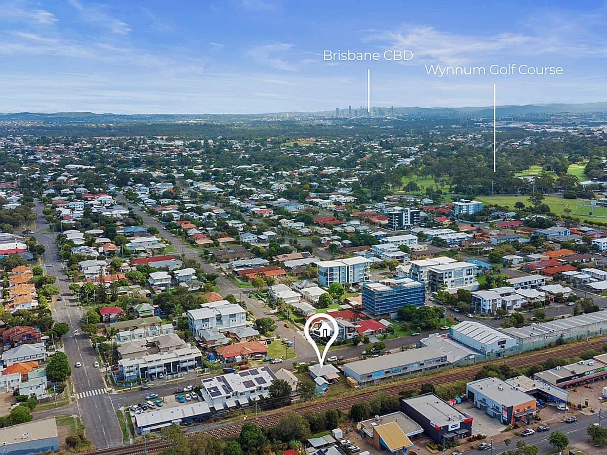 80 Andrew Street, WYNNUM - Thumbnail 13