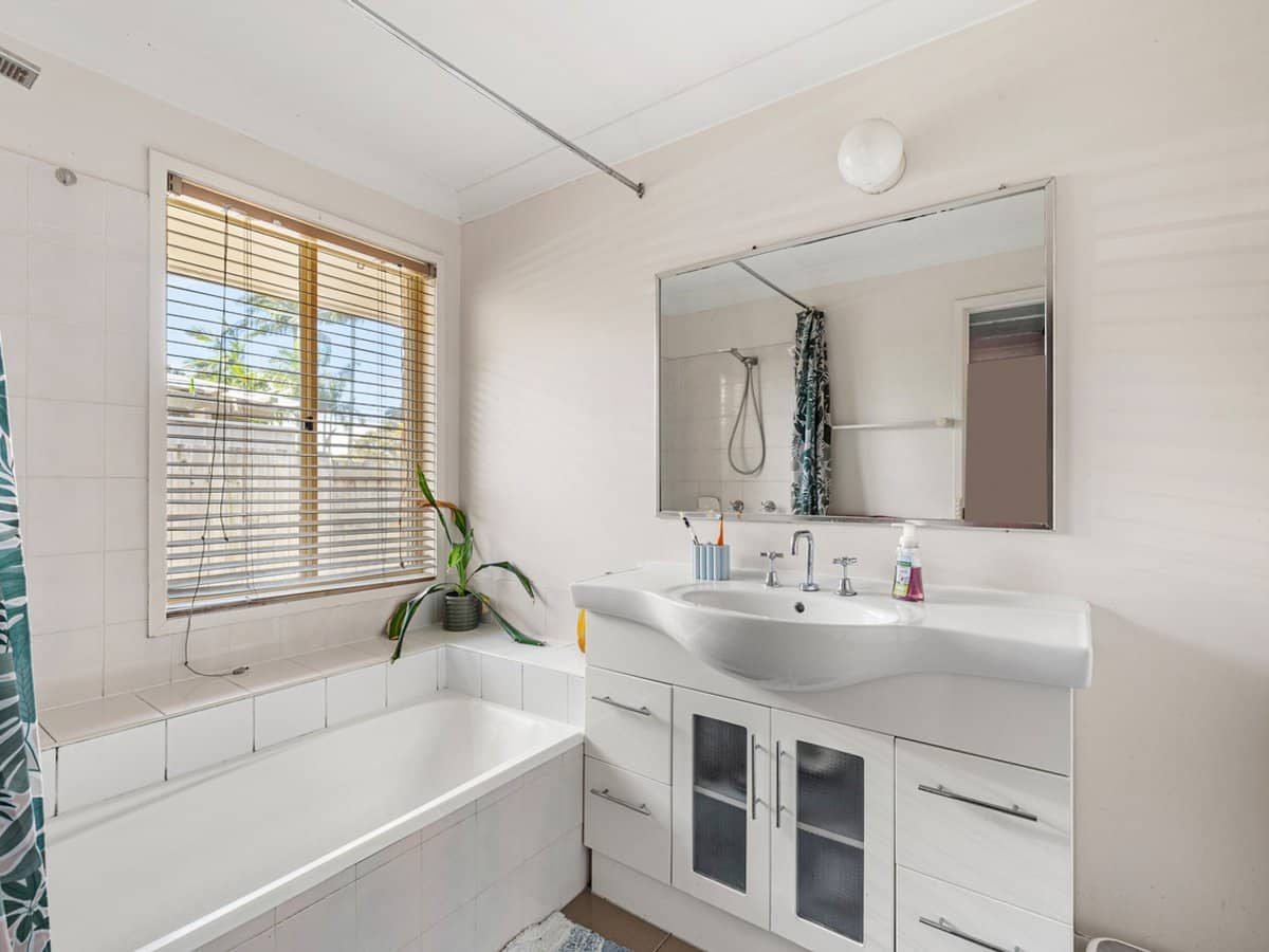 24 Ferndown Street, ALEXANDRA HILLS - Thumbnail 10