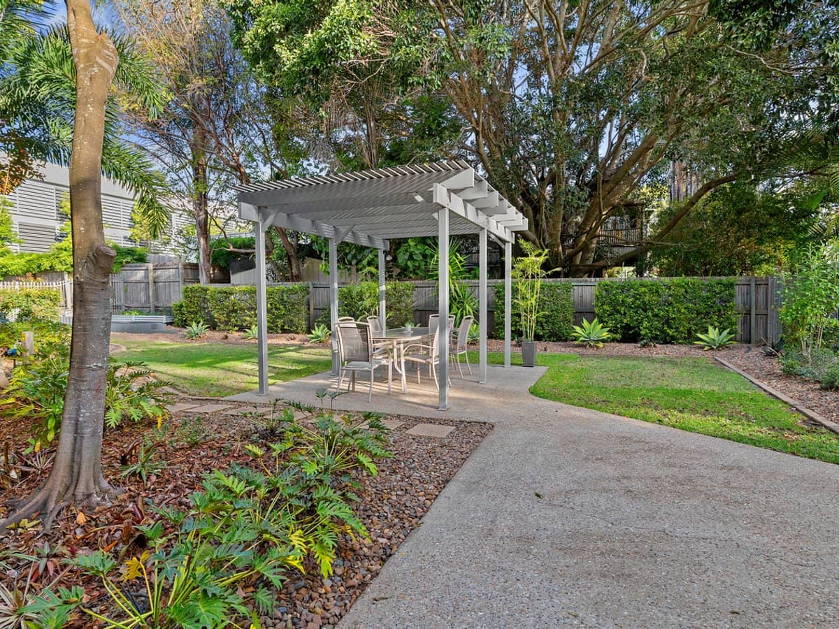 7-13 Shore Street East, CLEVELAND - Thumbnail 14