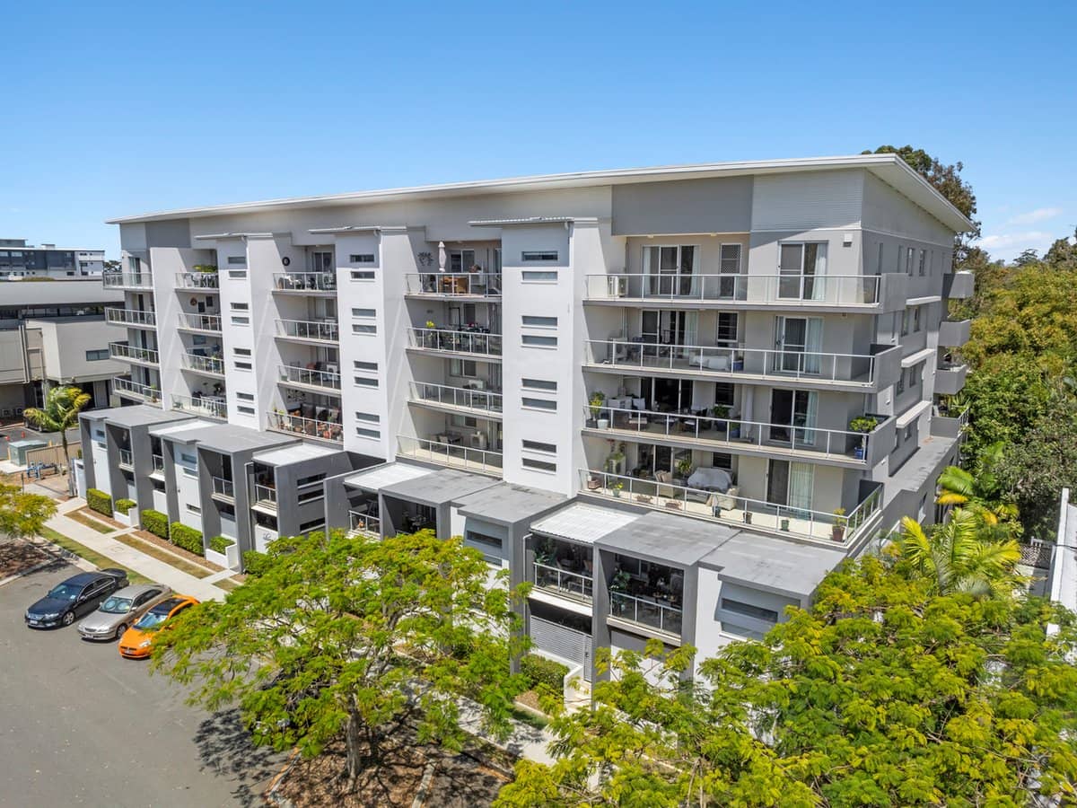 7-13 Shore Street East, CLEVELAND - Thumbnail 17