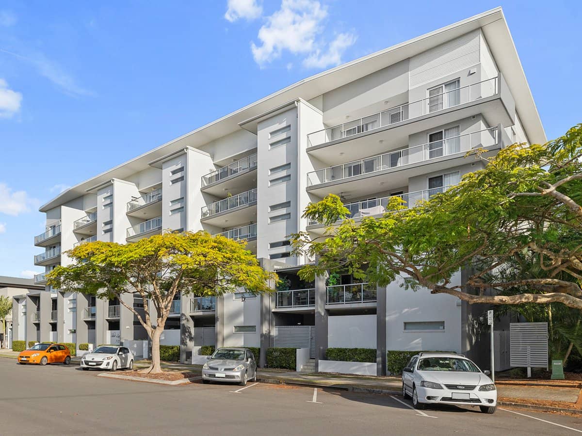 7-13 Shore Street East, CLEVELAND - Thumbnail 18