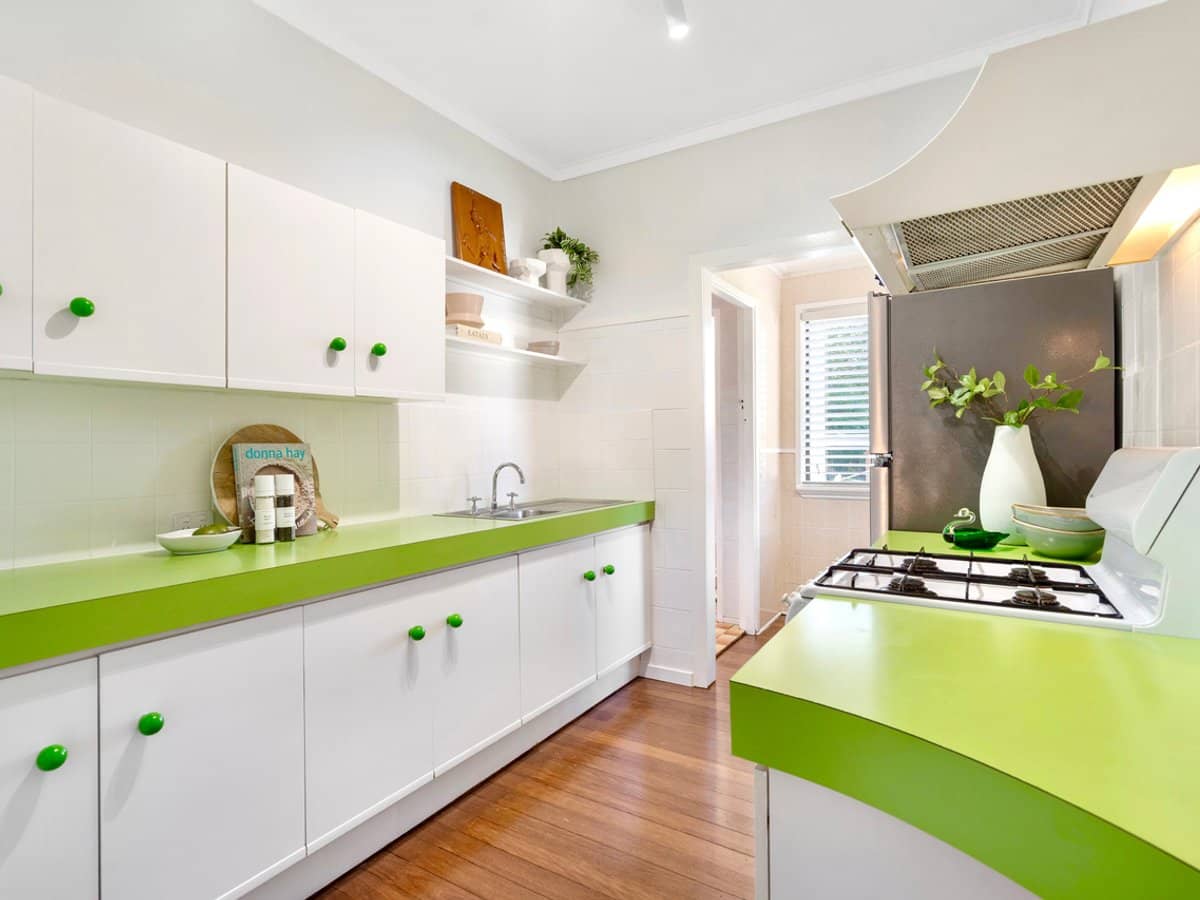 16 White Avenue, COORPAROO - Thumbnail 14