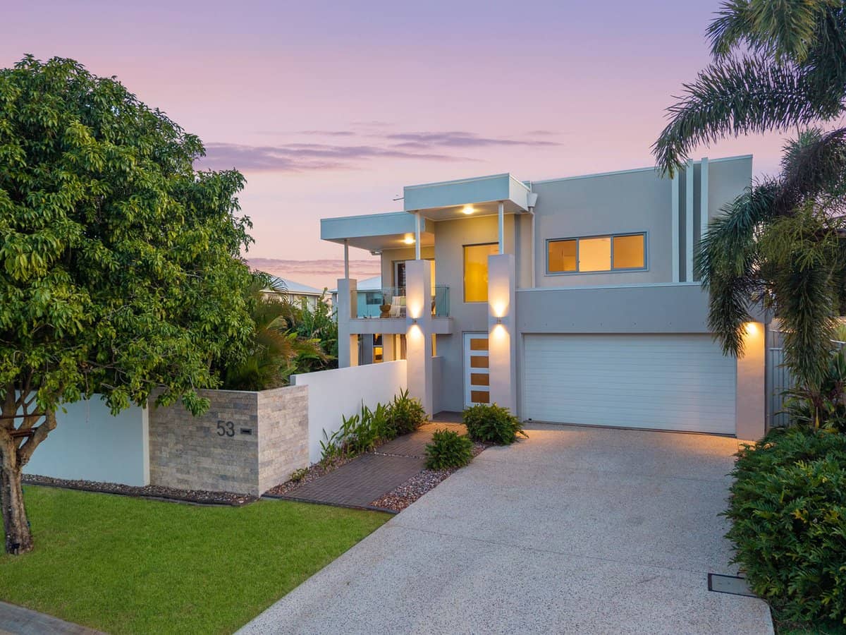 53 Waterville Drive, THORNLANDS - Thumbnail 1