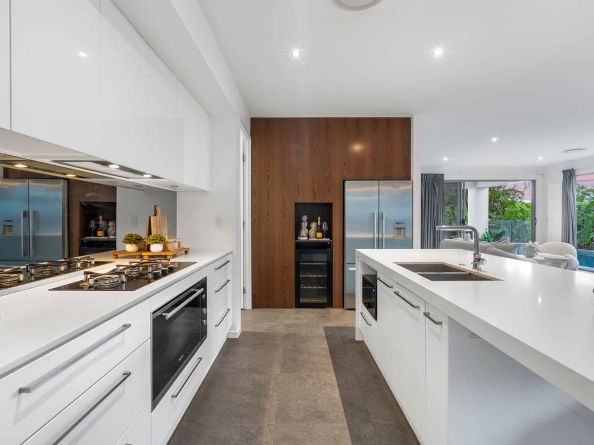 53 Waterville Drive, THORNLANDS - Thumbnail 4